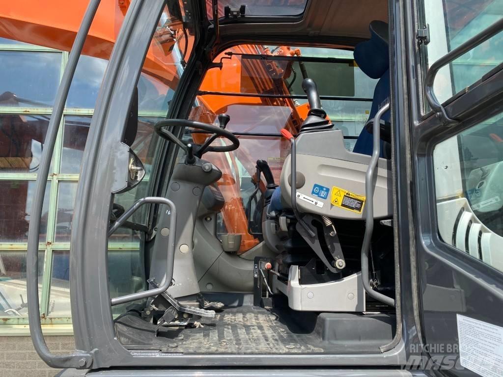 Hitachi Zaxis 140W-3 Mobilbagger