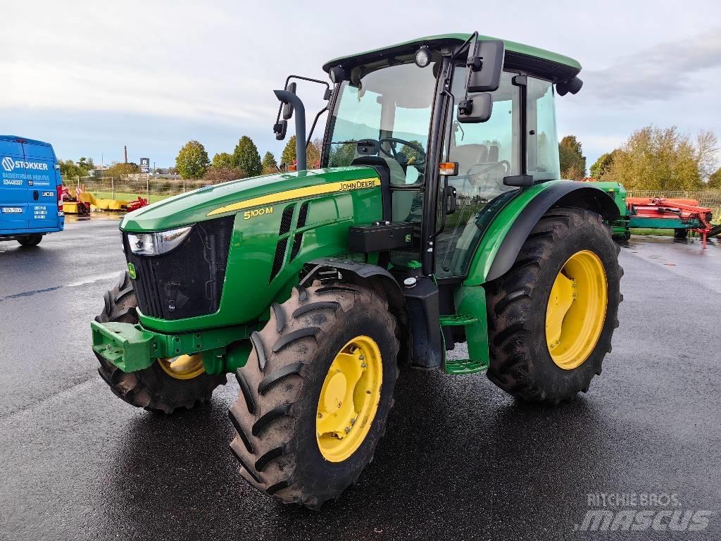 John Deere 5100 M Traktoren