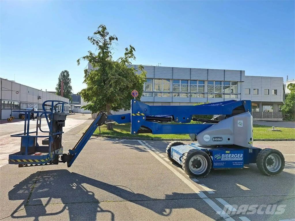 JLG E450AJ Gelenkteleskoparbeitsbühnen