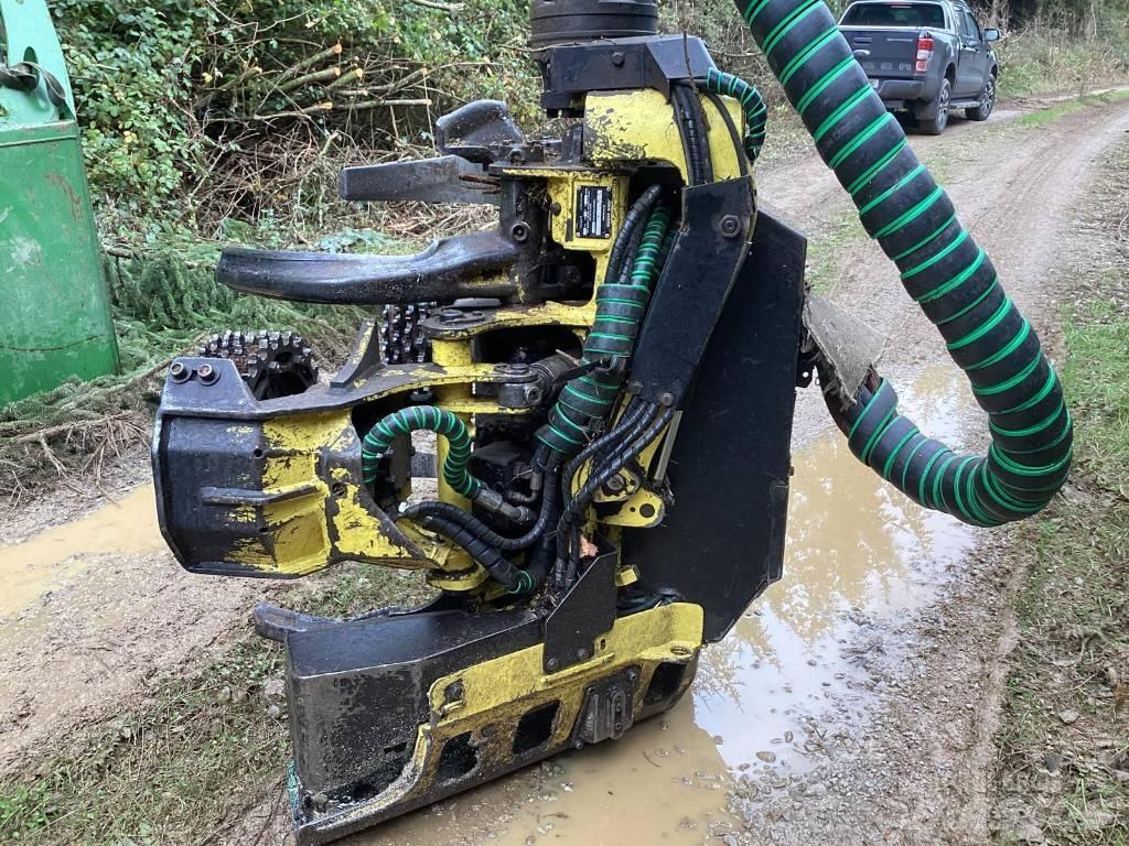 John Deere 1170 E Harvester