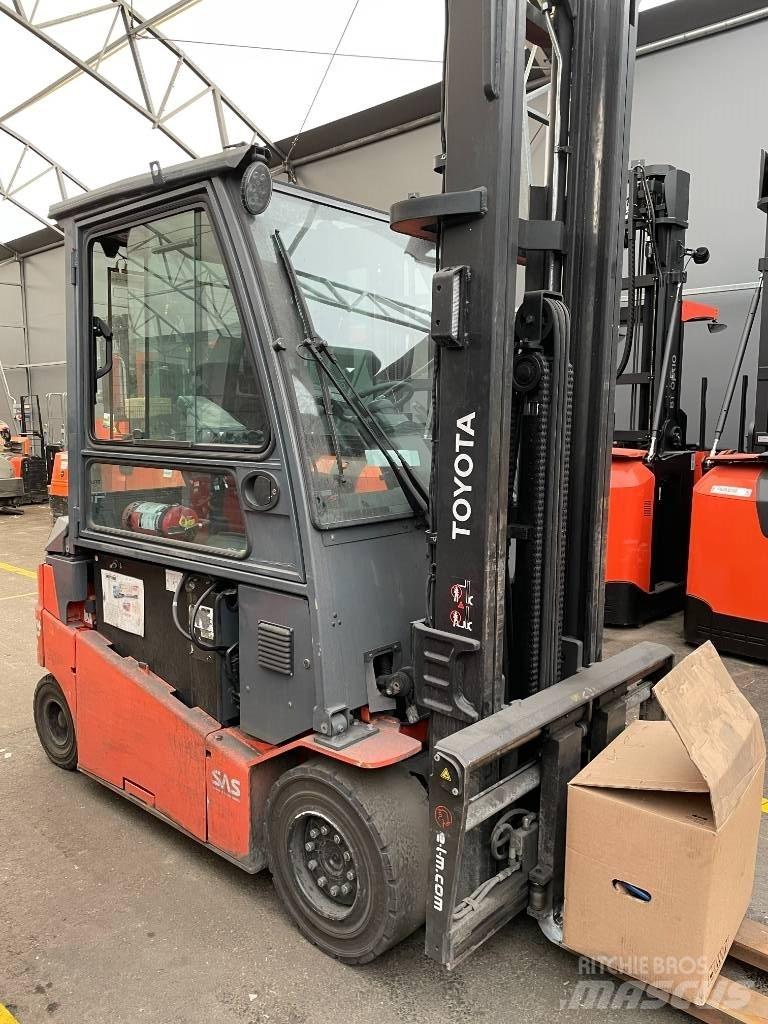 Toyota 8FBMT35 Elektro Stapler