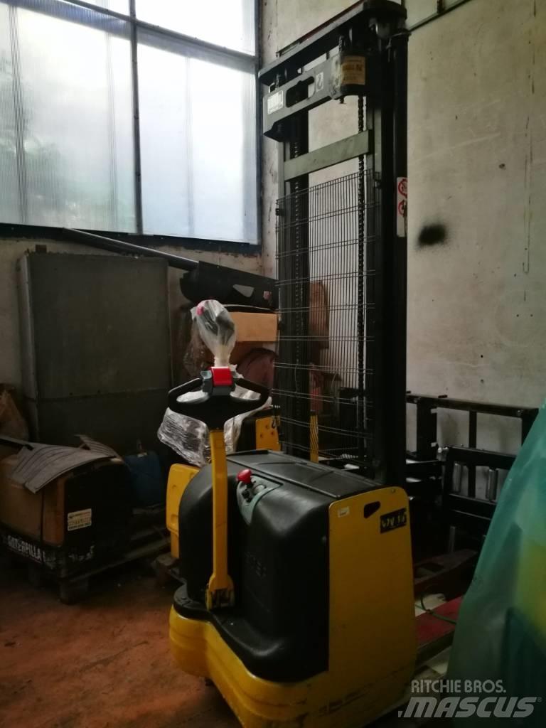 Hyster S 1.2 Elektro Stapler