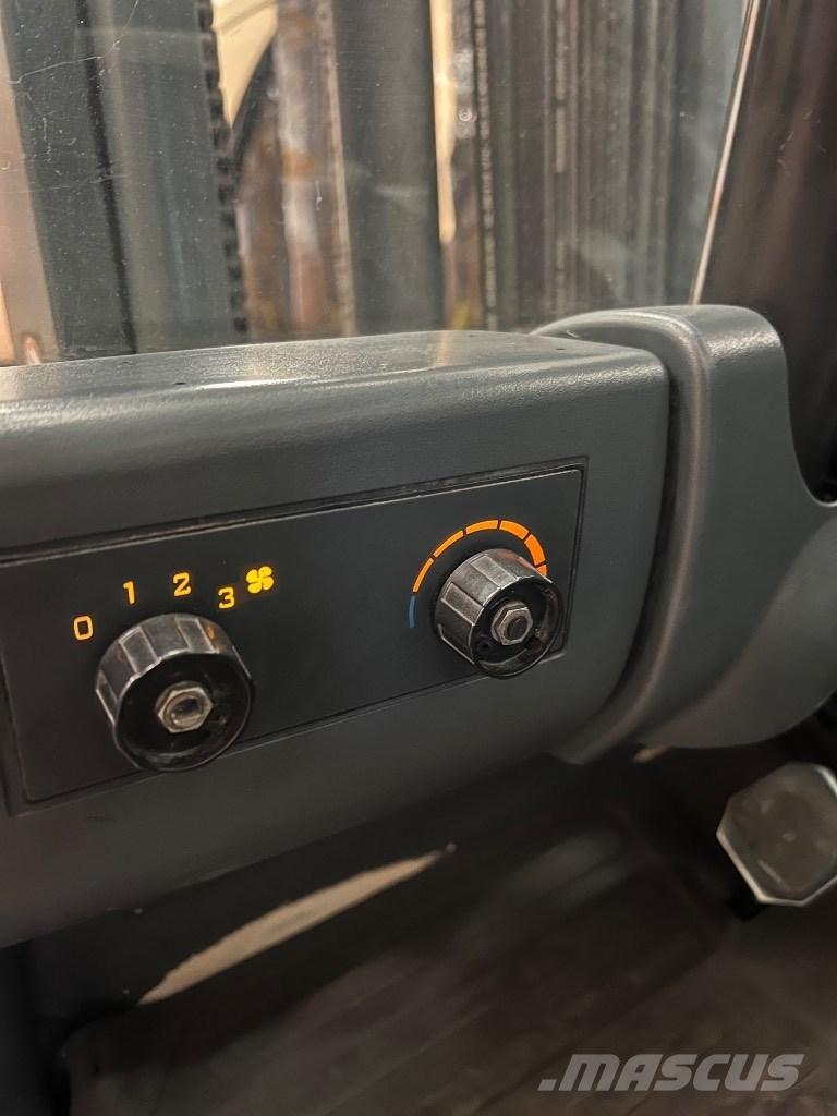 Jungheinrich EFG220k Elektro Stapler