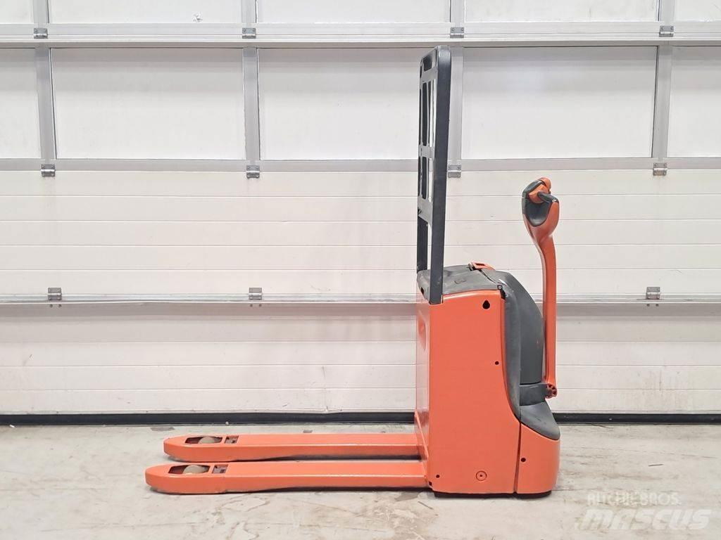 Linde T16 Niedergabelstapler