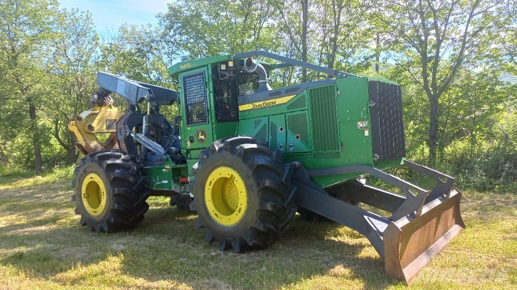 John Deere 648 L-II Stammholzschlepper