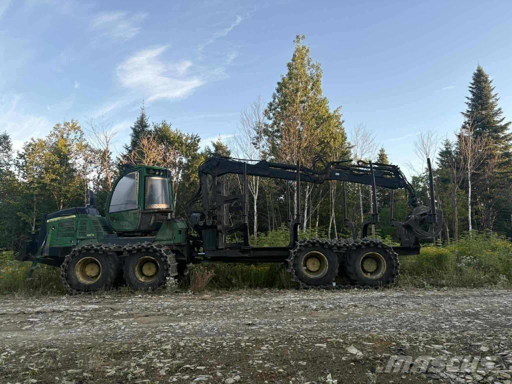 John Deere 1510 E Forwarder