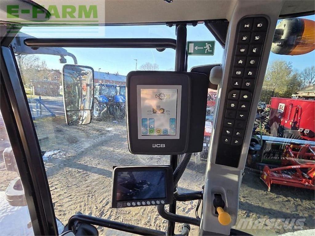 JCB fastrac 8330 Traktoren