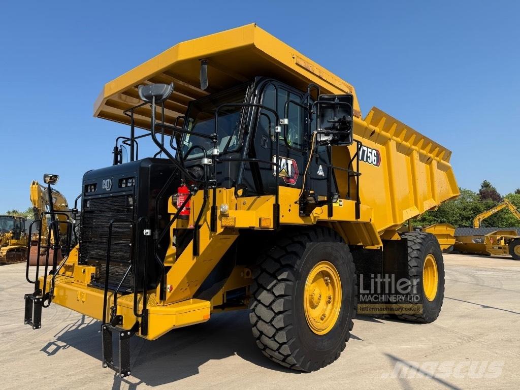 CAT 775 G Dumper - Knickgelenk