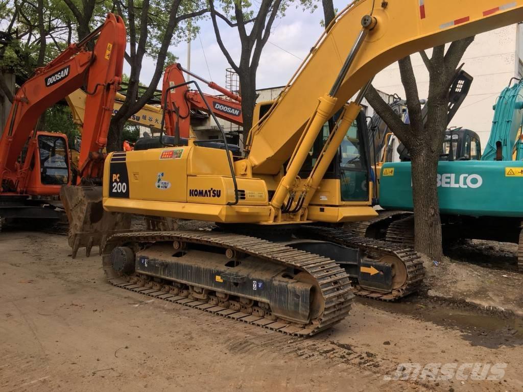 Komatsu PC 200-8 Raupenbagger