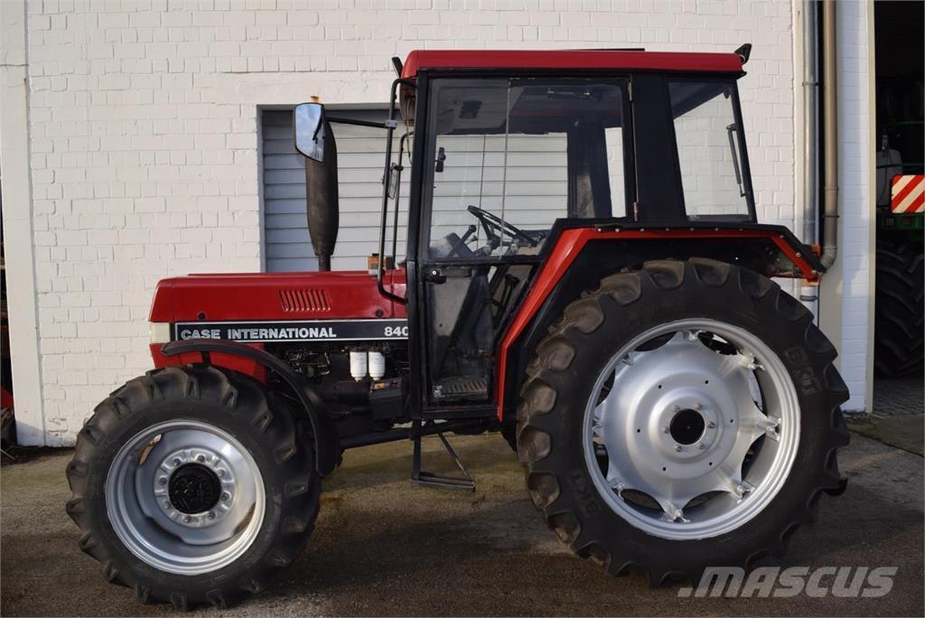 Case IH 840 A/S Traktoren