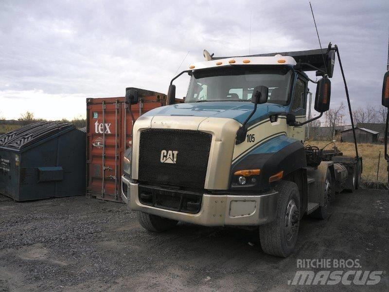 CAT CT 660 Absetzkipper
