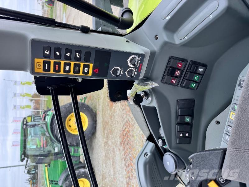 CLAAS AXION 850 Traktoren