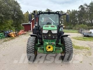 John Deere 6130 R Traktoren