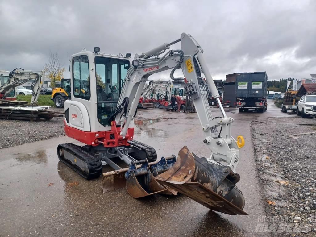 Takeuchi TB 225 Minibagger < 7t
