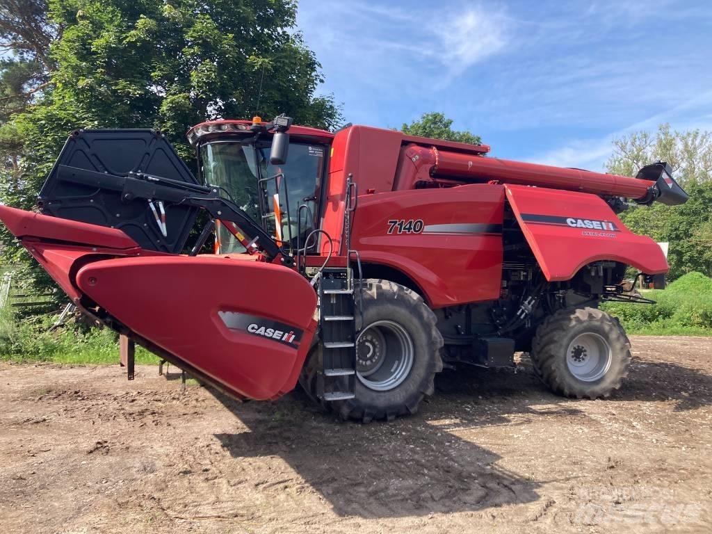 Case IH 7140 Mähdrescher