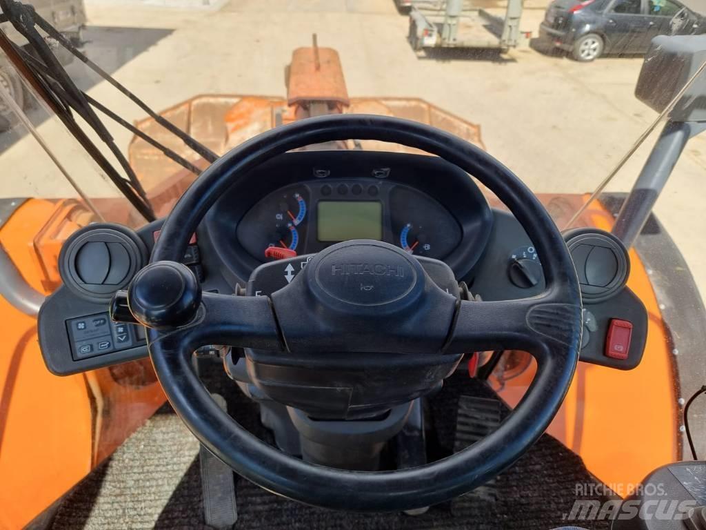 Hitachi ZW 220 Radlader