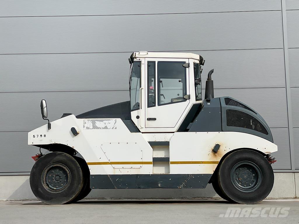 Bomag BW 24 RH Gummiradwalzen