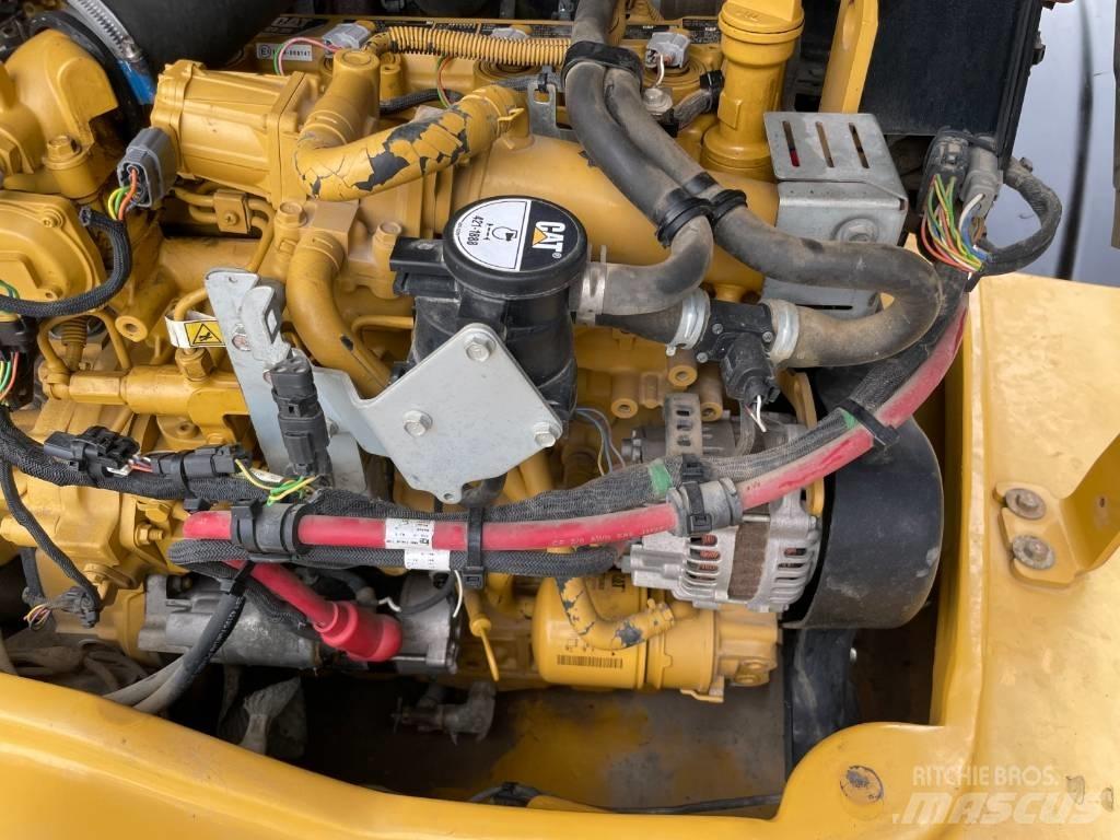 CAT 908M Radlader