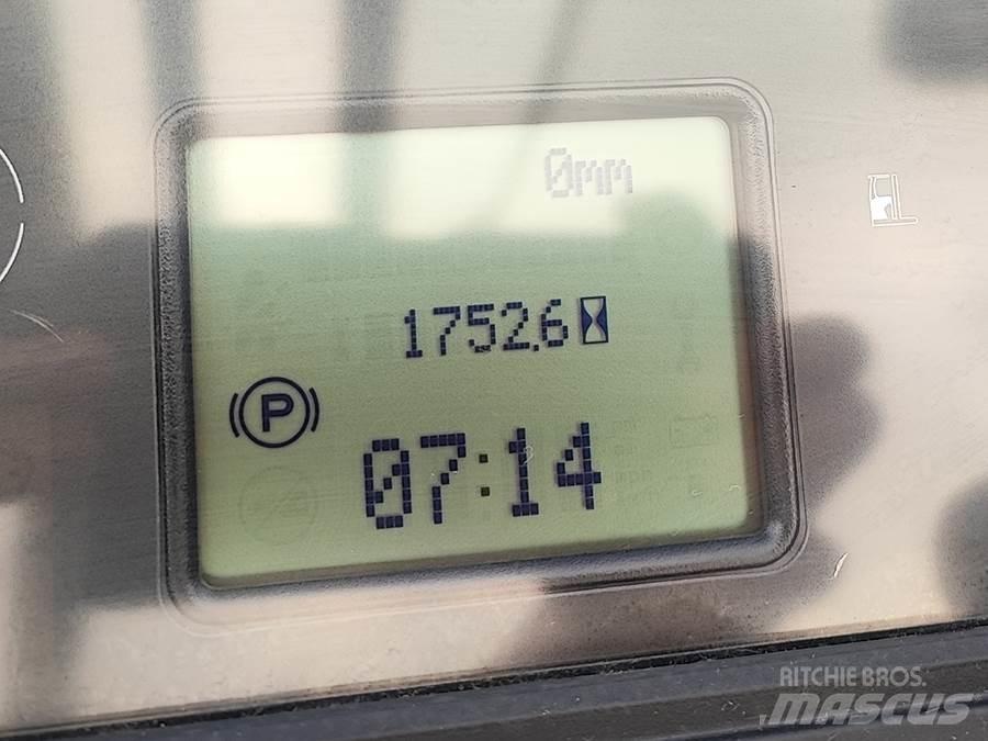 Linde R20B-01 Vierwegestapler