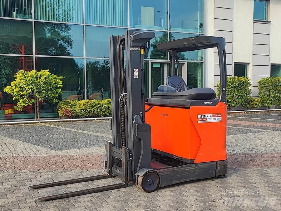 Linde R20B-01 Vierwegestapler