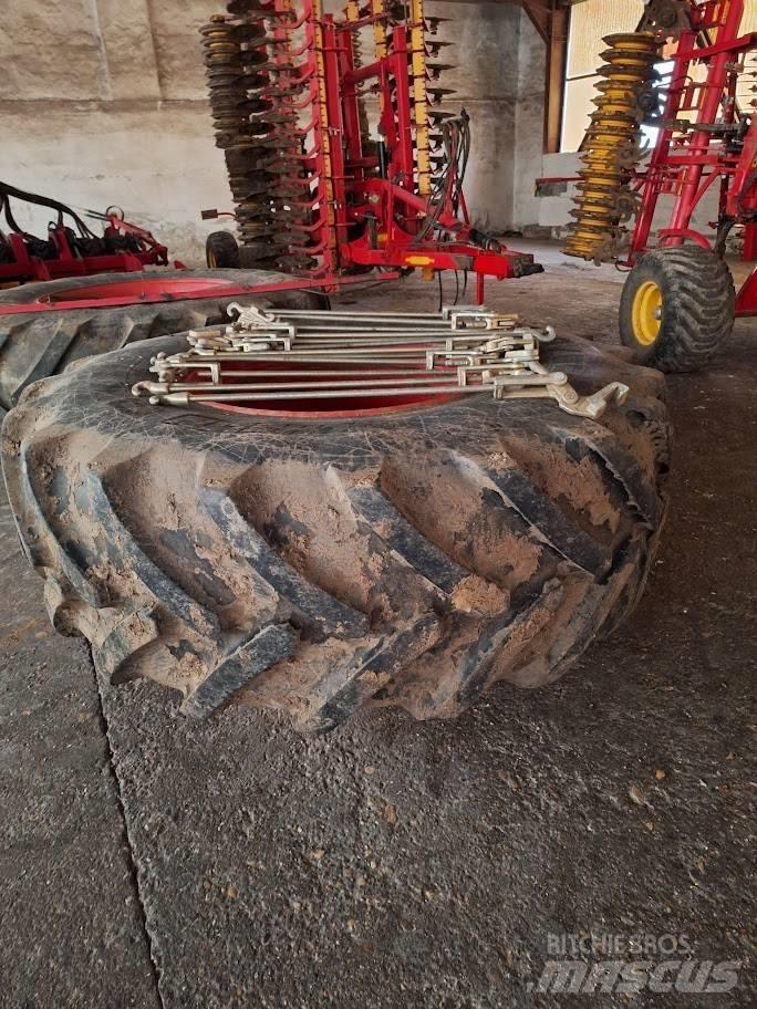 Fendt Vario 828 Traktoren