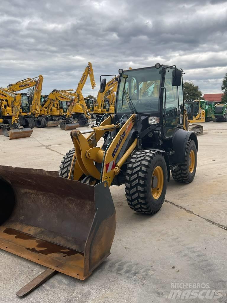 Komatsu WA80M-8 Minilader