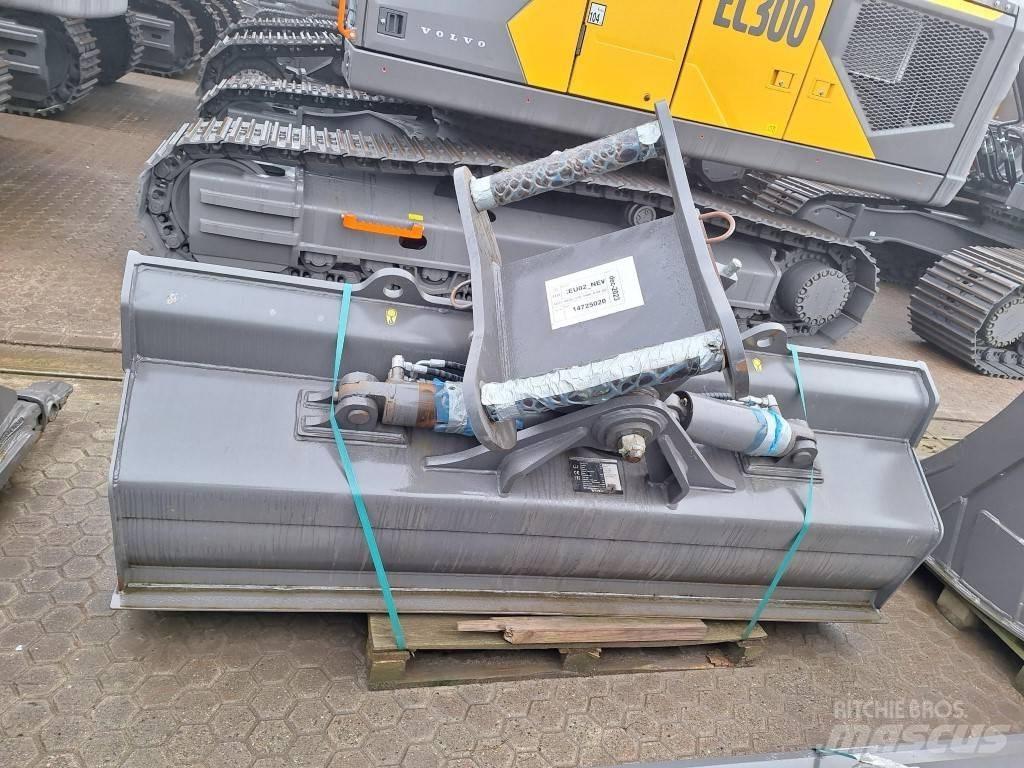 Tiltbucket 2400 mm. Schaufeln