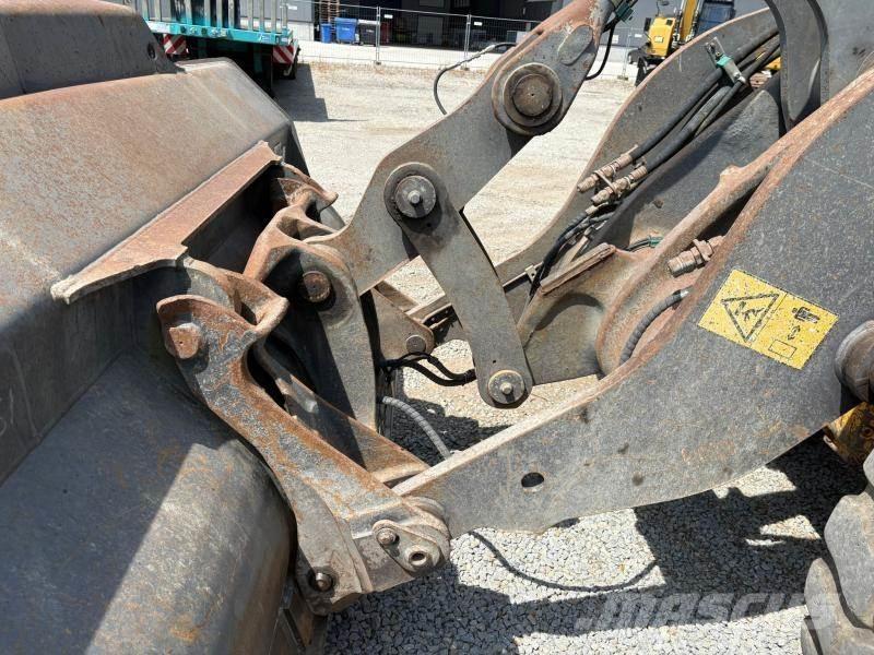 Volvo L90H Radlader