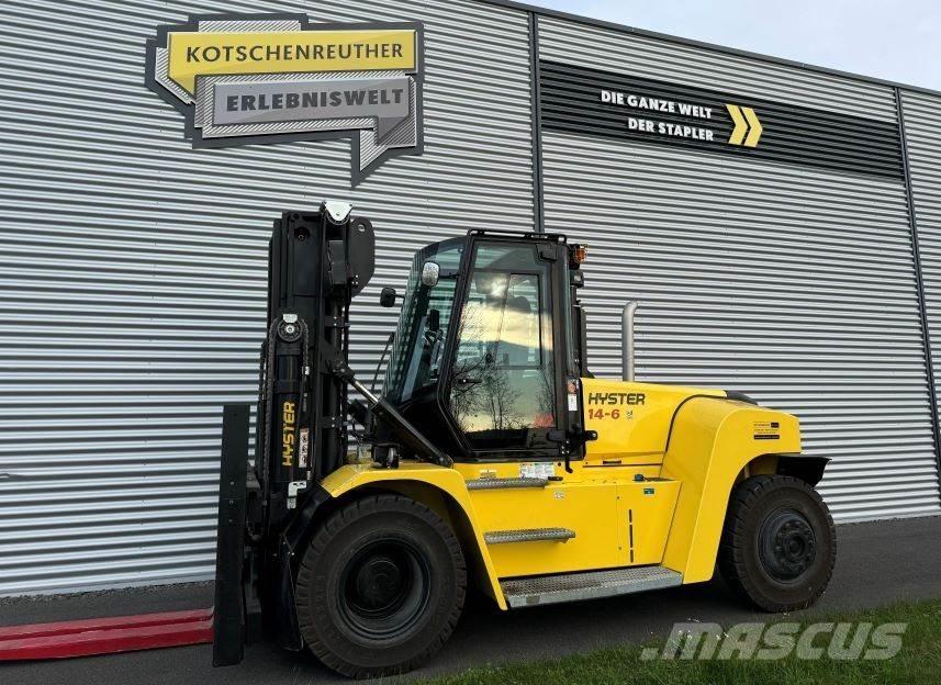Hyster H14XD6 Diesel Stapler