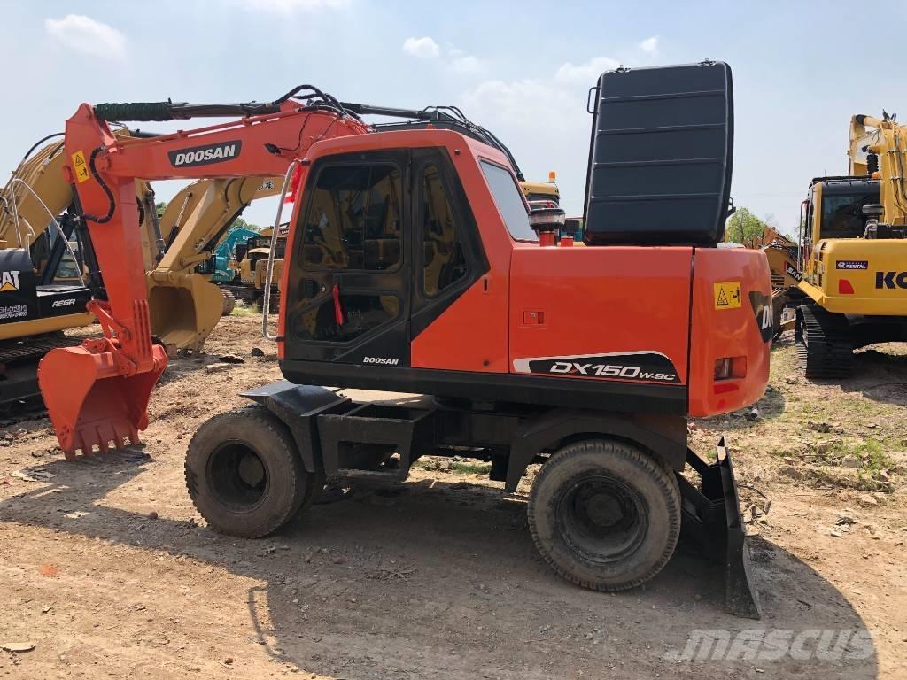 Doosan DX150W Mobilbagger