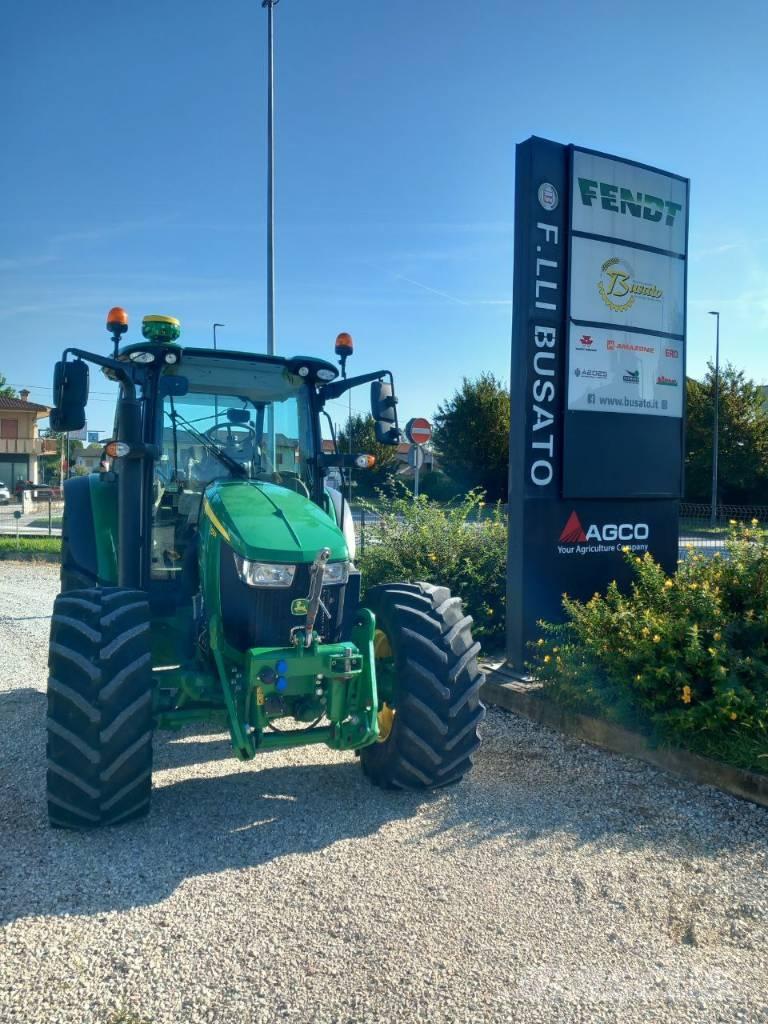 John Deere 5125 R Traktoren