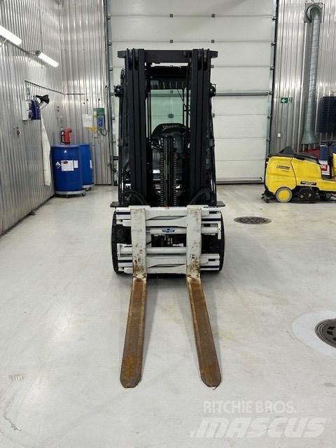 Toyota 52-8 FDF 25 Diesel Stapler