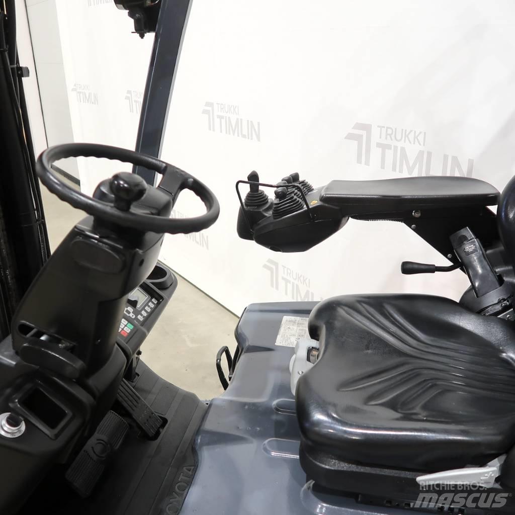 Toyota 8FBE15T Elektro Stapler