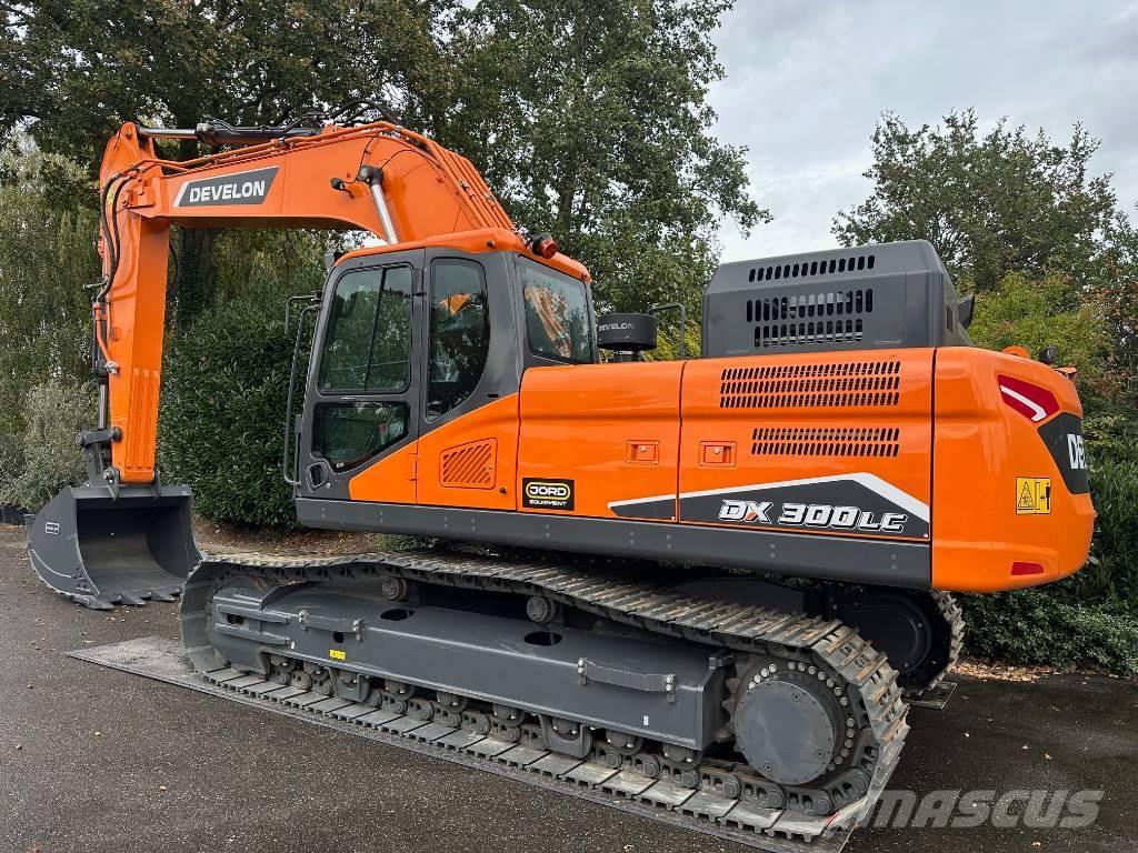 Develon DX 300 LC-7M Raupenbagger