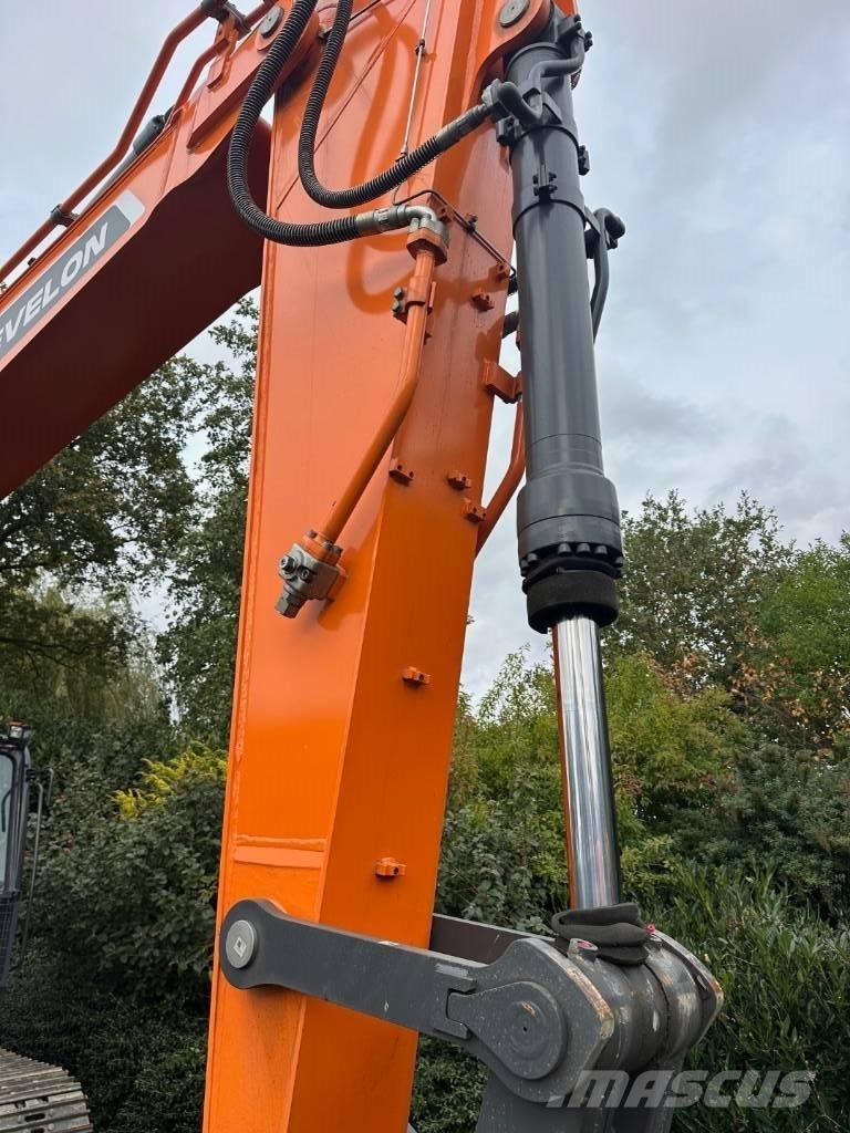 Develon DX 300 LC-7M Raupenbagger