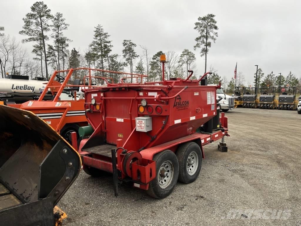 Falcon 4 Ton Hot Box Bitumen Sprayer