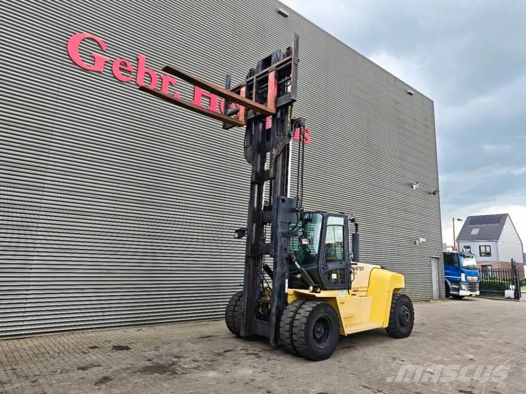 Hyster H16XM-6 Diesel Stapler
