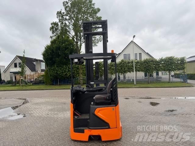 Doosan BR 25 JW-9 Schubmaststapler