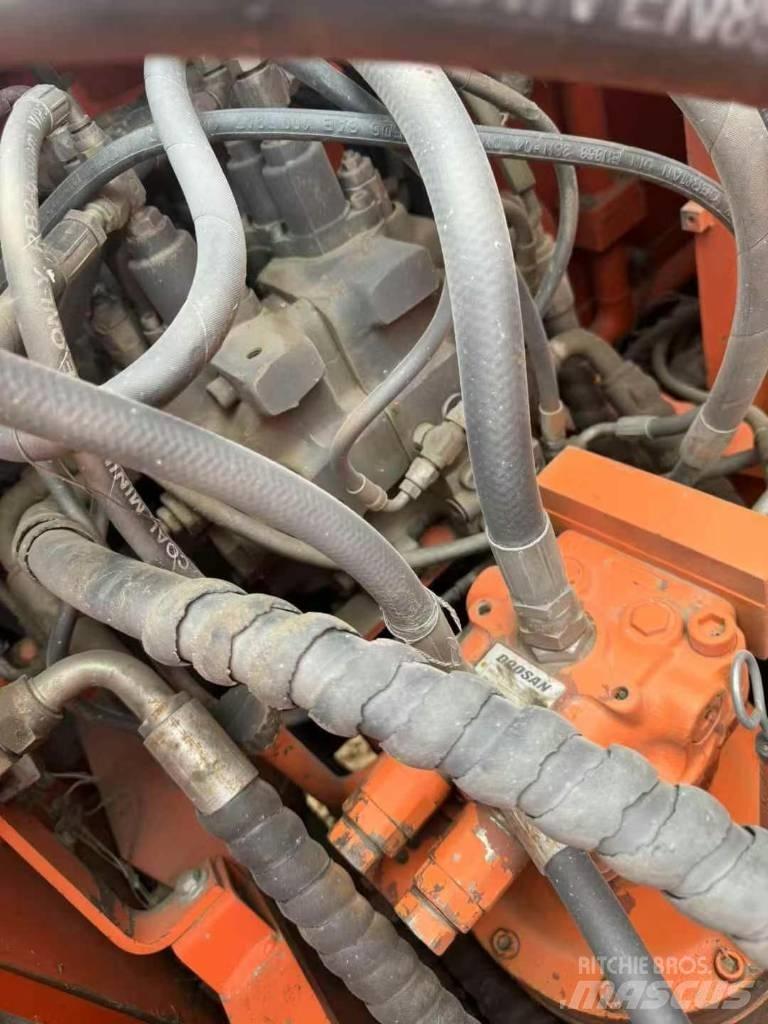 Doosan DX 150LC Raupenbagger