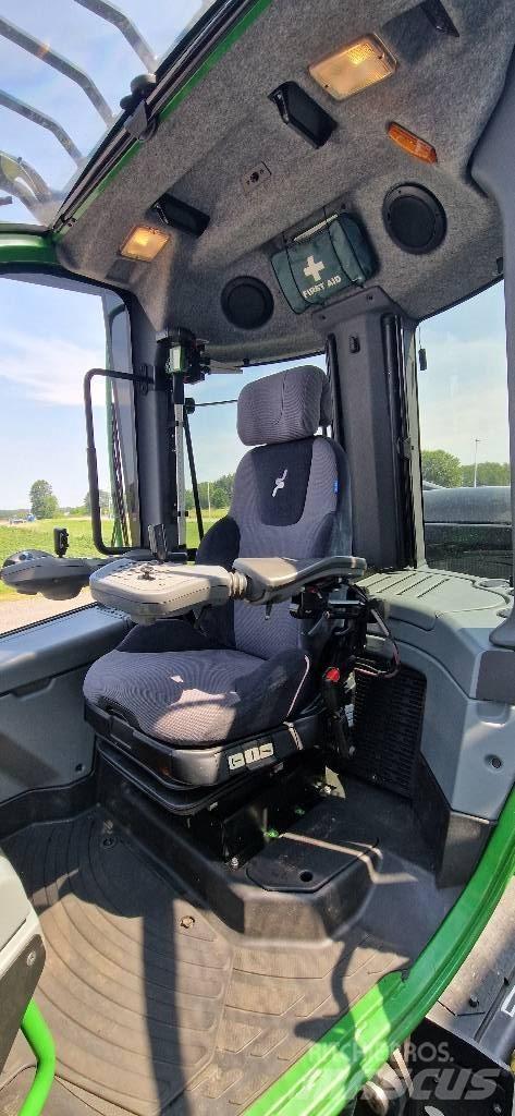 John Deere 1270 G Harvester