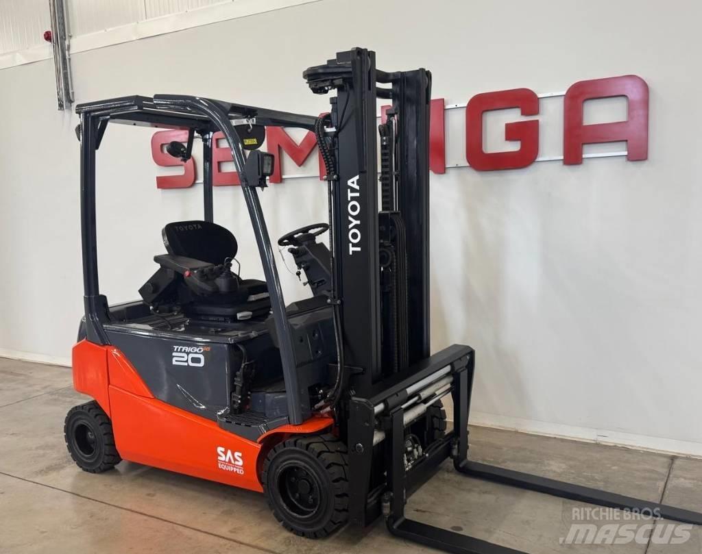 Toyota 10898 8FBM20T Elektro Stapler