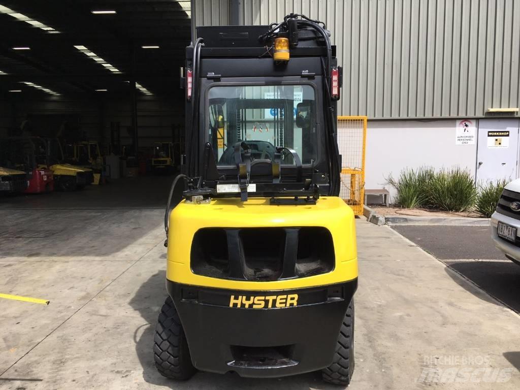 Hyster H3.0TX Gas Stapler