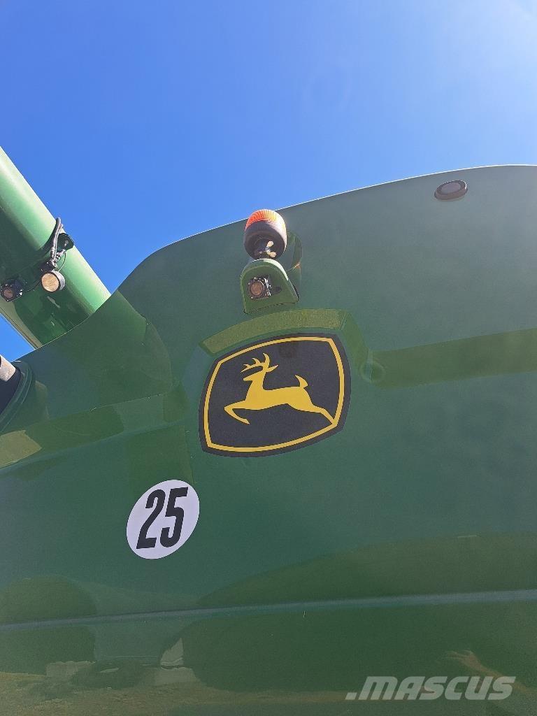 John Deere S 770 Mähdrescher