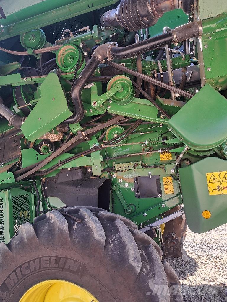John Deere S 770 Mähdrescher