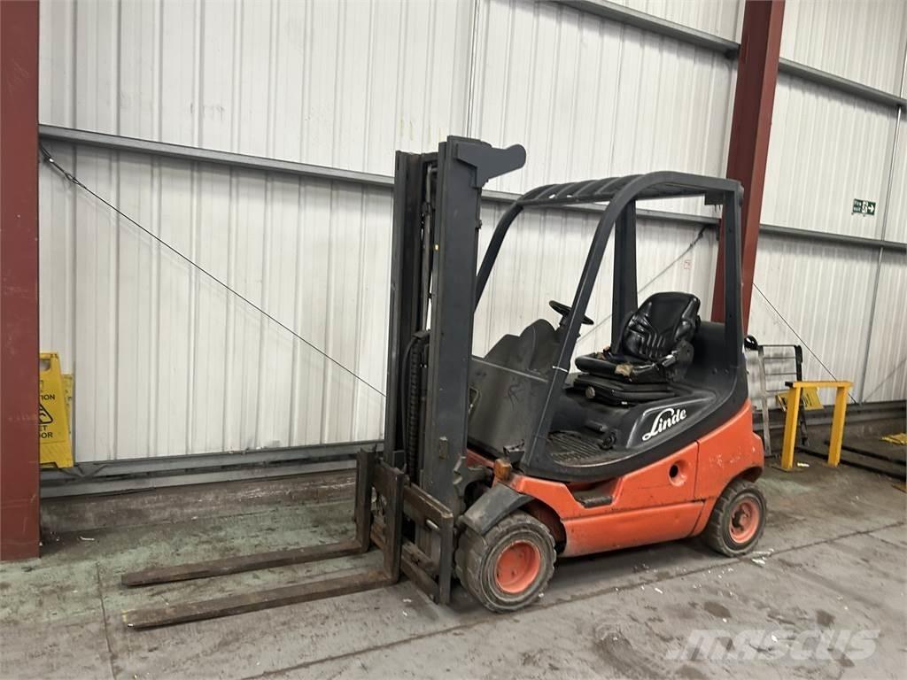 Linde H20T-03 Gas Stapler