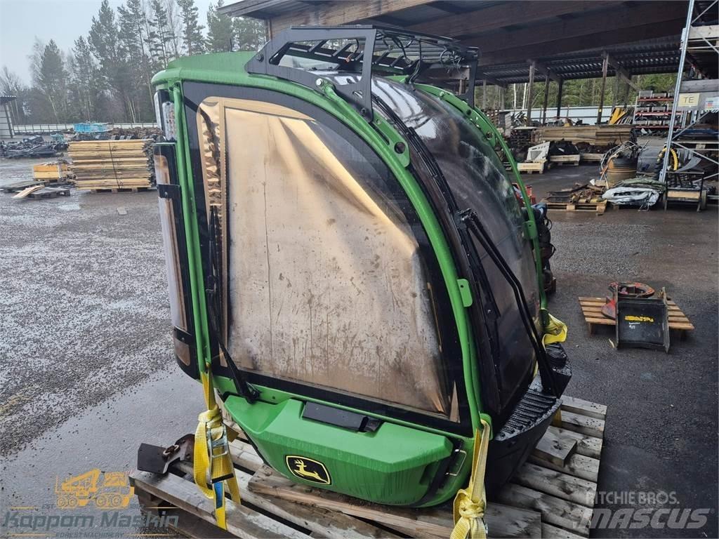 John Deere 1270G Kabinen