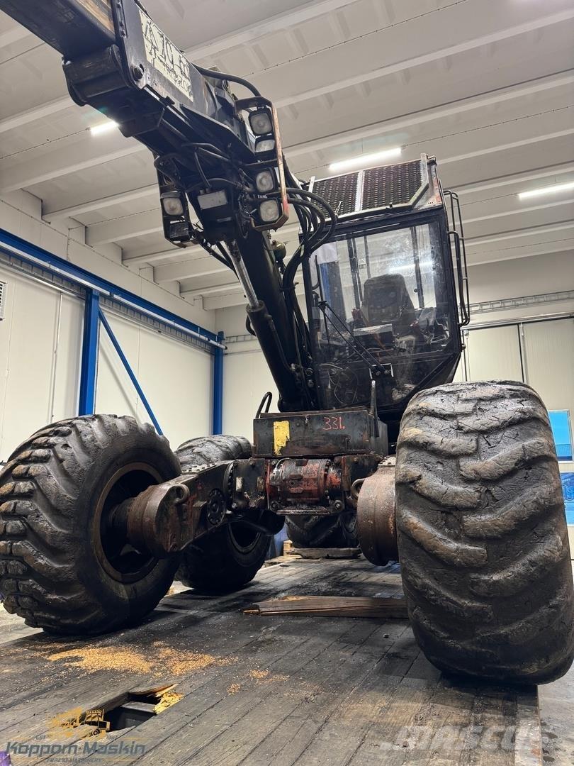 Valmet 911 Harvester