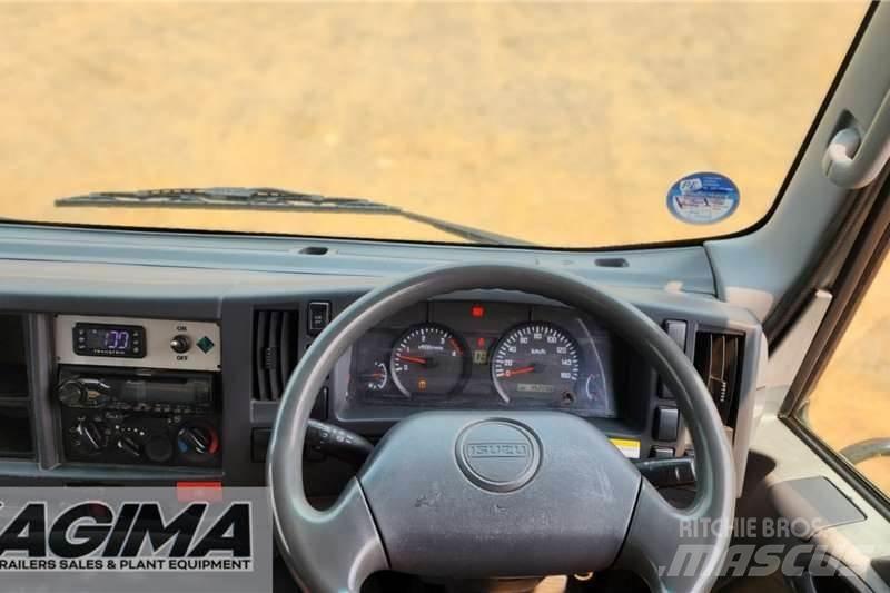 Isuzu NQR500 Amt Andere Fahrzeuge