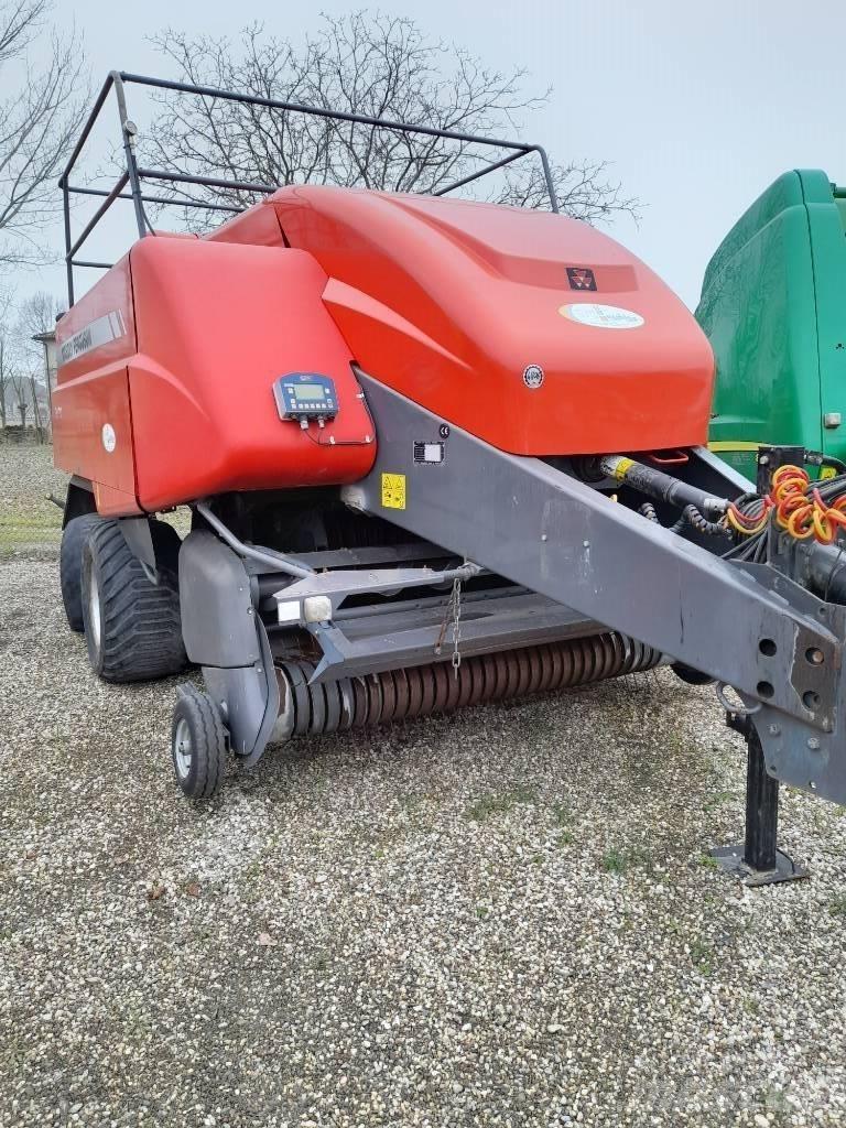 Massey Ferguson 2170 Quaderpressen