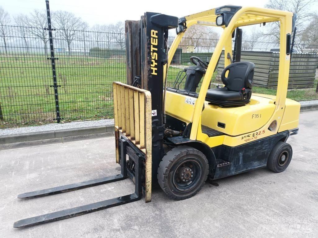 Hyster H2.5FT Diesel Stapler